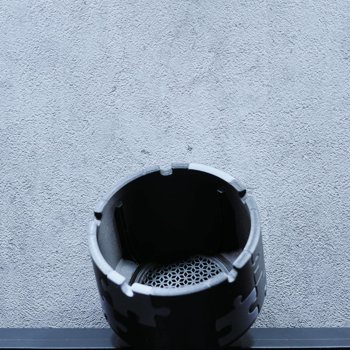 POT PUZZLE LIMITED SIZE S 3.5号サイズ 3Dプリント植木鉢 マットブラック × アーバングレー 商品画像10｜SOCIAL PLANT WORKS