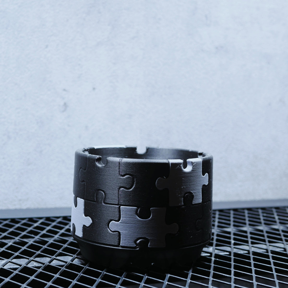 POT PUZZLE LIMITED SIZE S 3.5号サイズ 3Dプリント植木鉢 マットブラック × アーバングレー 商品画像8｜SOCIAL PLANT WORKS